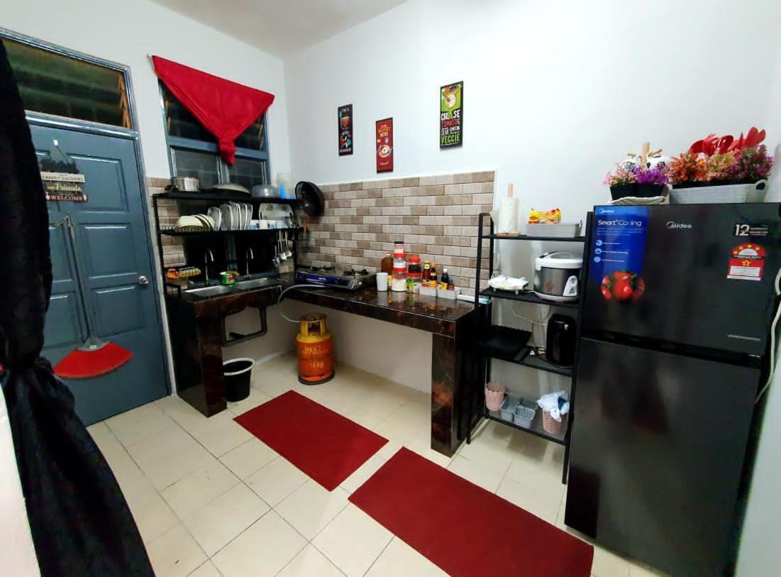 Lh Alisha Homestay Wangsa Mewangi Gua Musang Dış mekan fotoğraf